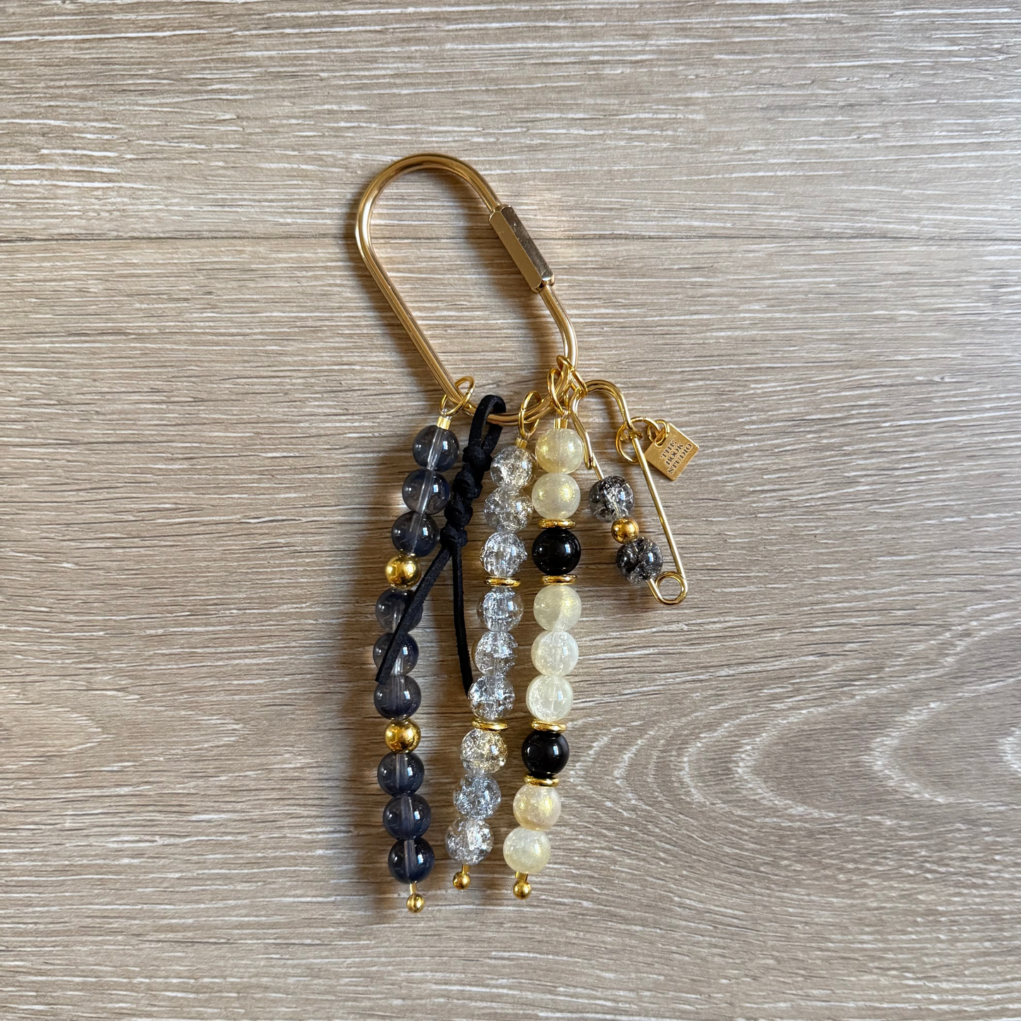 Carry Charm | Graphite + Champagne
