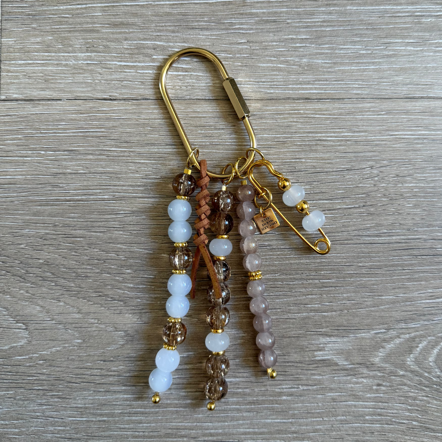 Carry Charm | Cocoa + Pearl