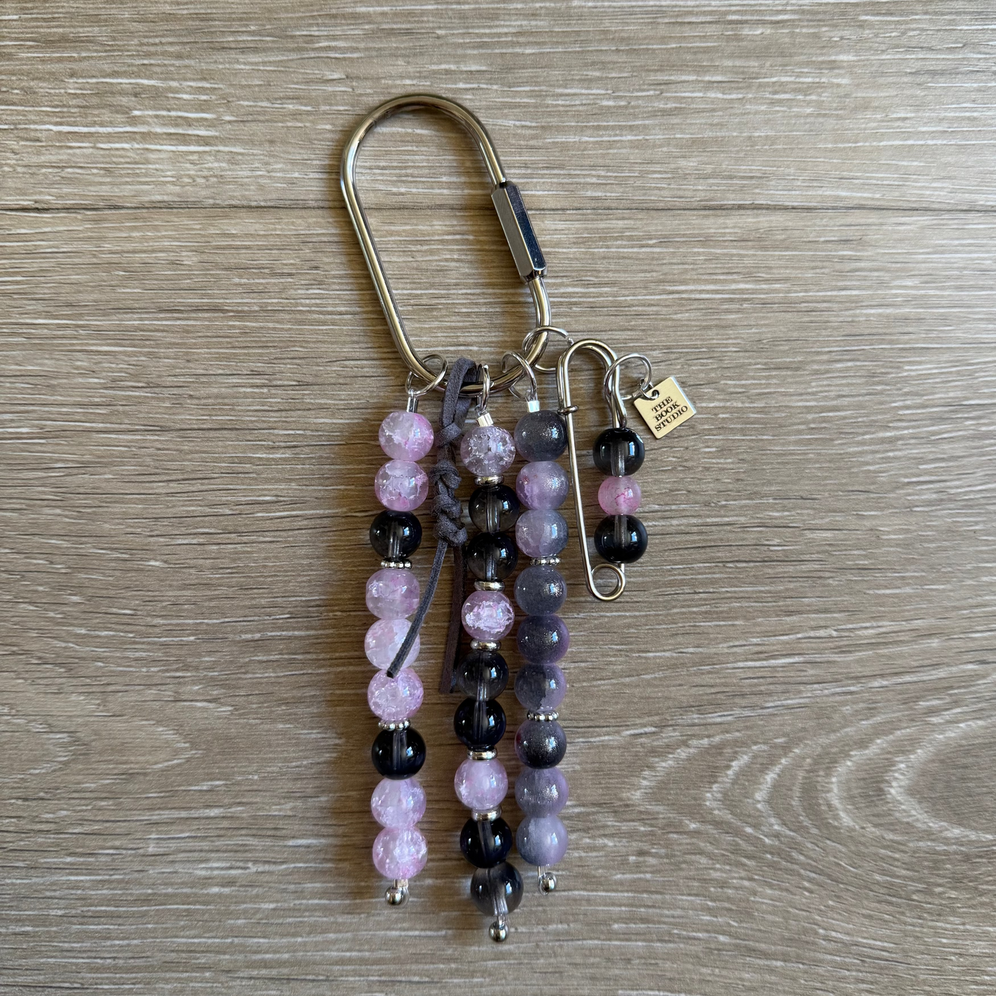 Carry Charm | Orchid + Onyx