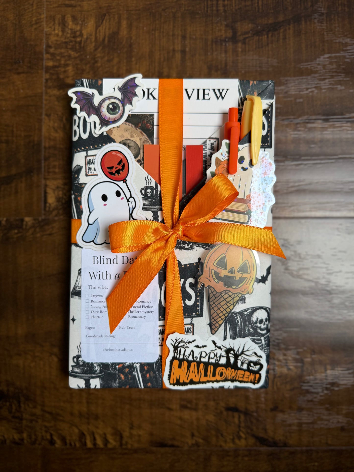 Spooky Blind Date With a Book