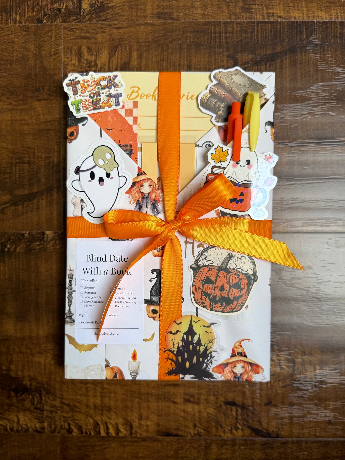 Spooky Blind Date With a Book